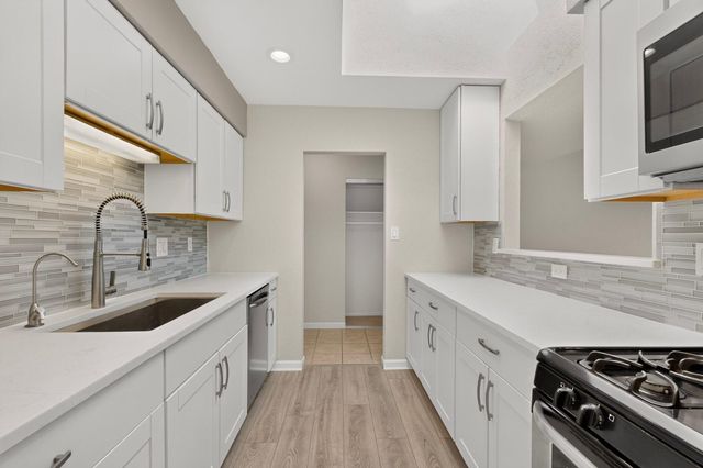 8121 Irwin Street NE, Albuquerque, NM 87109