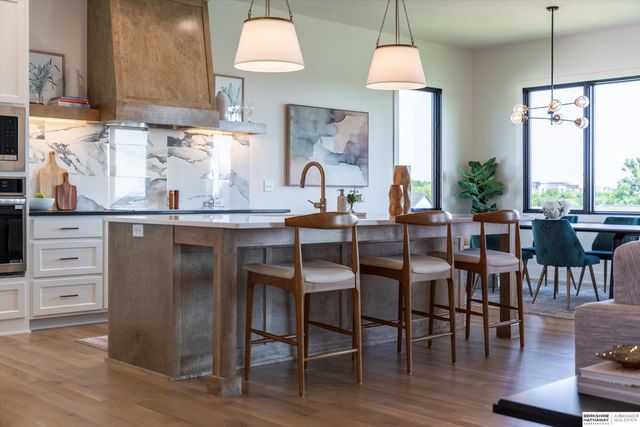 19006 Acorn Drive, Gretna, NE 68028