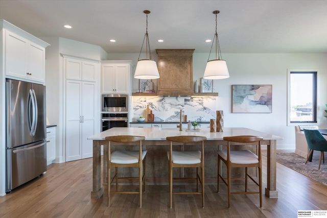 19006 Acorn Drive, Gretna, NE 68028