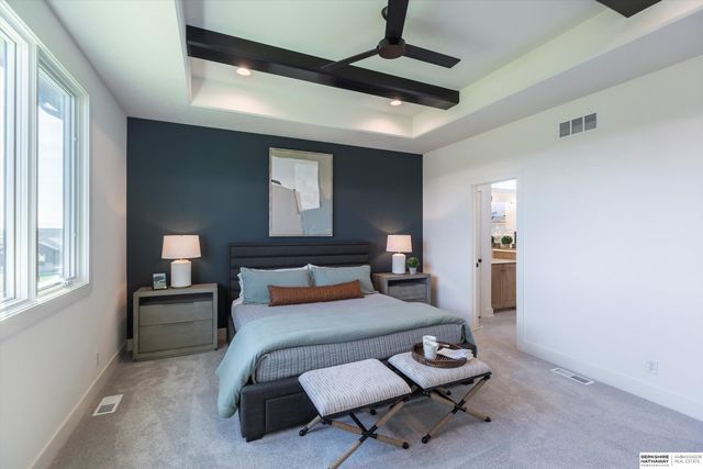 19006 Acorn Drive, Gretna, NE 68028