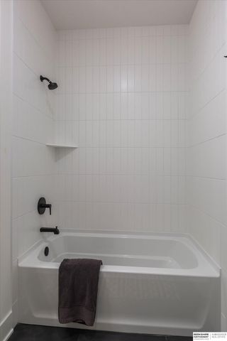 19006 Acorn Drive, Gretna, NE 68028