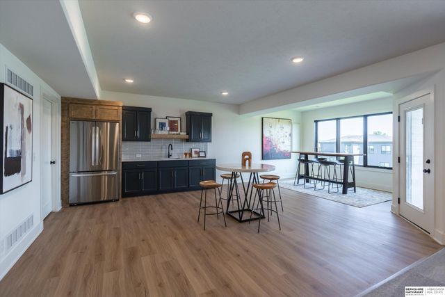 19006 Acorn Drive, Gretna, NE 68028