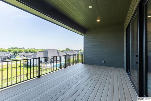 19006 Acorn Drive, Gretna, NE 68028