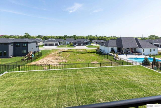 19006 Acorn Drive, Gretna, NE 68028