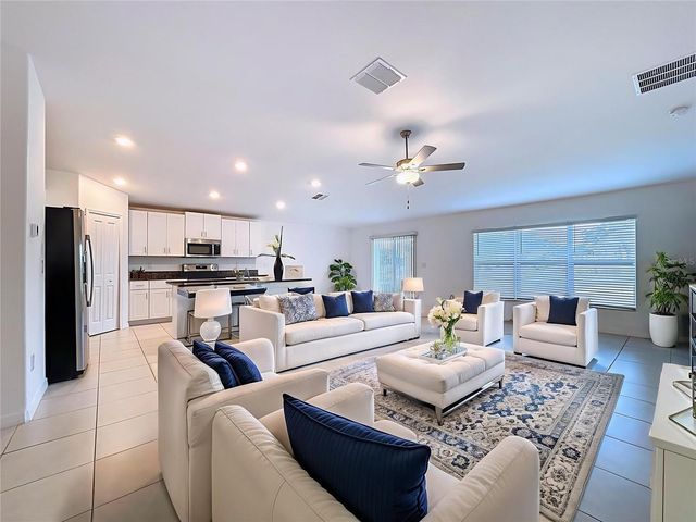 6557 BAR S BAR TRAIL, Zephyrhills, FL 33541