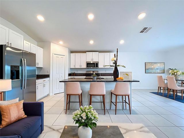 6557 BAR S BAR TRAIL, Zephyrhills, FL 33541