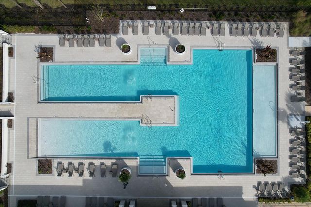 6557 BAR S BAR TRAIL, Zephyrhills, FL 33541