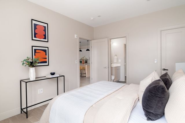 85 Myrtle St. 110, Quincy, MA 02171