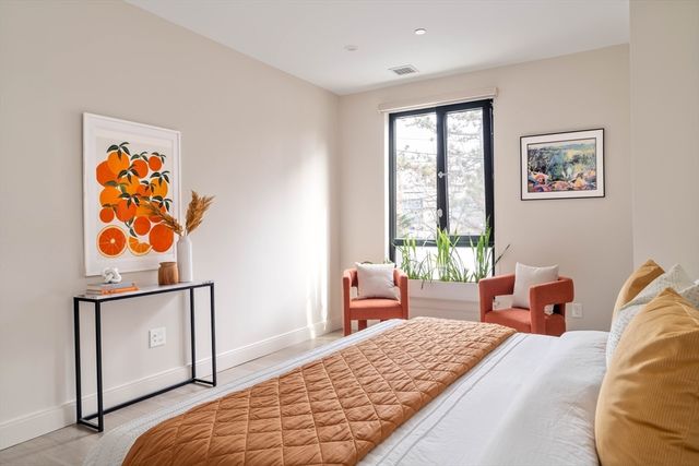 85 Myrtle St. 110, Quincy, MA 02171