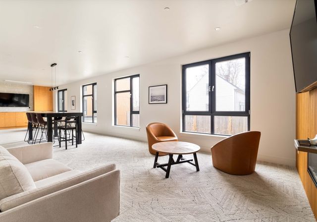 85 Myrtle St. 110, Quincy, MA 02171