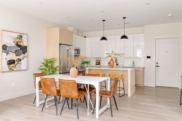 85 Myrtle St. 110, Quincy, MA 02171