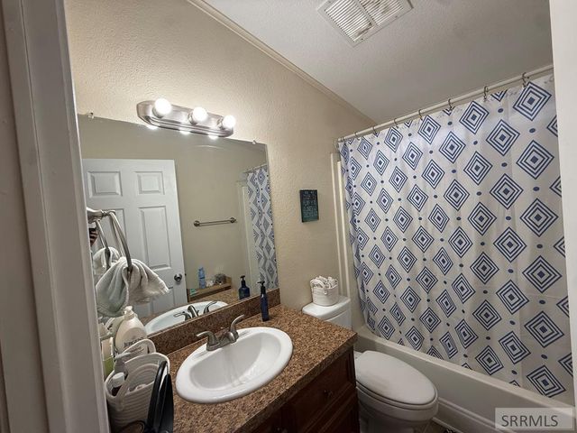 1780 Whispering Pines Drive, Idaho Falls, ID 83401