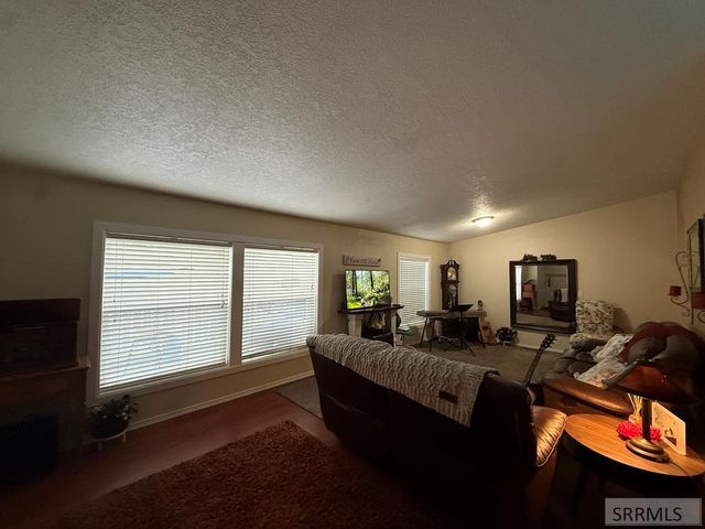 1780 Whispering Pines Drive, Idaho Falls, ID 83401