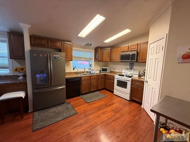 1780 Whispering Pines Drive, Idaho Falls, ID 83401