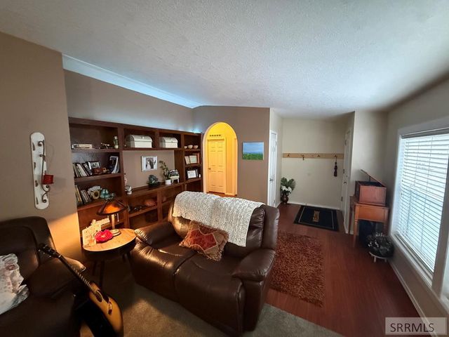 1780 Whispering Pines Drive, Idaho Falls, ID 83401