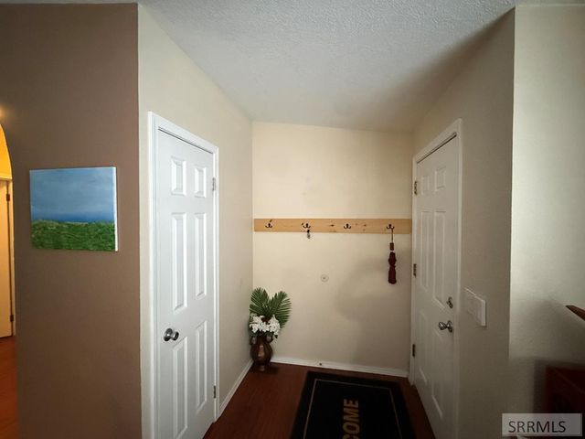 1780 Whispering Pines Drive, Idaho Falls, ID 83401