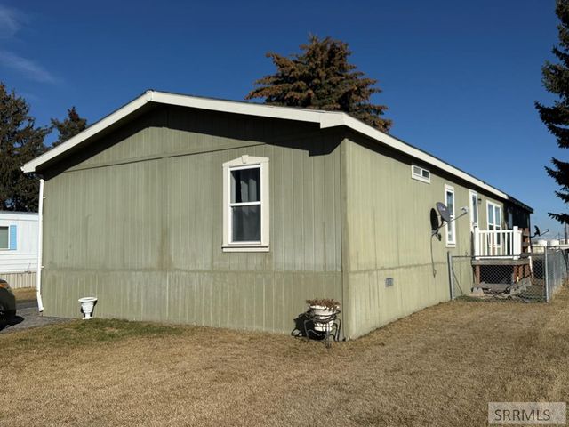 1780 Whispering Pines Drive, Idaho Falls, ID 83401