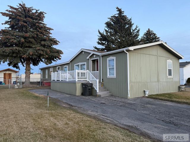 1780 Whispering Pines Drive, Idaho Falls, ID 83401