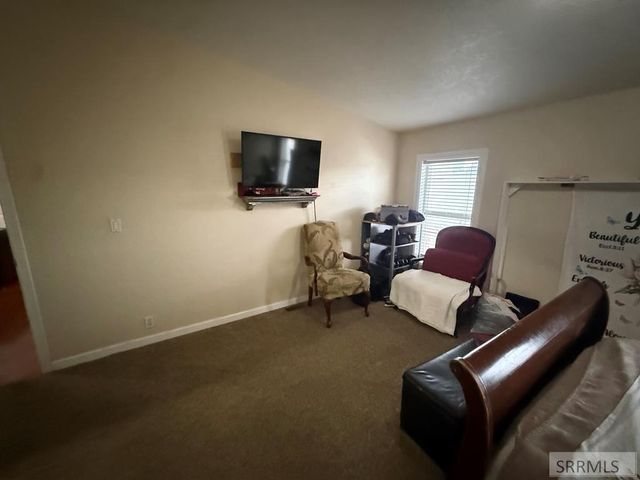 1780 Whispering Pines Drive, Idaho Falls, ID 83401