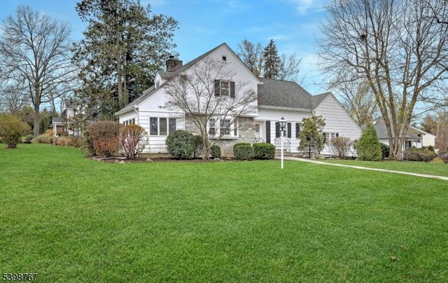 17 Andover Dr, Millburn Twp., NJ 07078