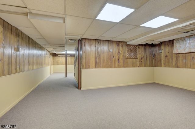 17 Andover Dr, Millburn Twp., NJ 07078