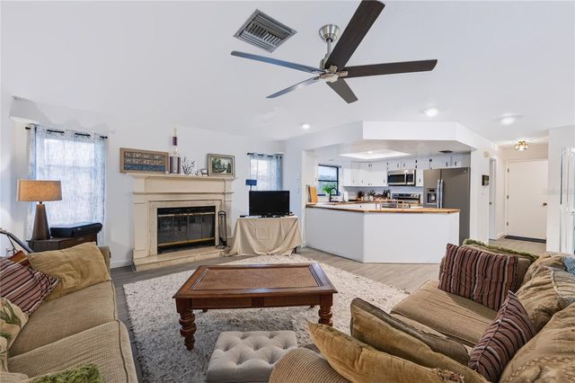 9520 LAKE CHRISTINA LANE, Port Richey, FL 34668