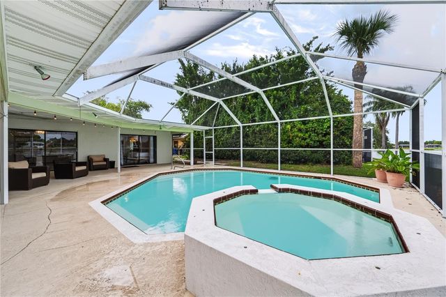 9520 LAKE CHRISTINA LANE, Port Richey, FL 34668