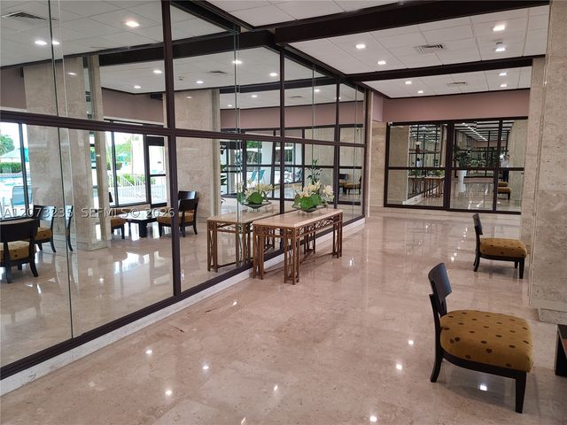 300 Bayview Dr 603, Sunny Isles Beach, FL 33160
