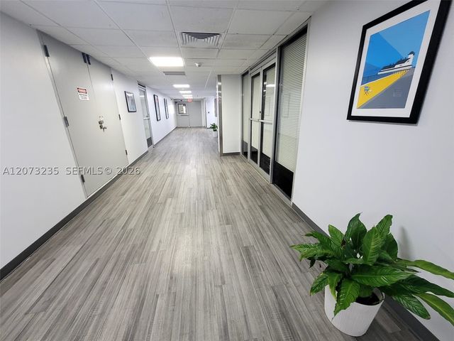 300 Bayview Dr 603, Sunny Isles Beach, FL 33160