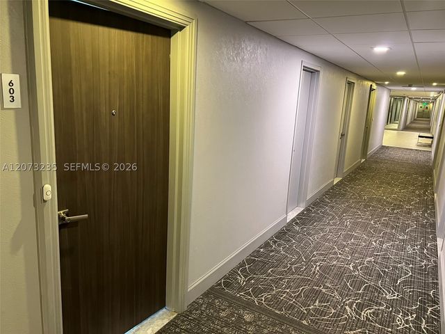 300 Bayview Dr 603, Sunny Isles Beach, FL 33160