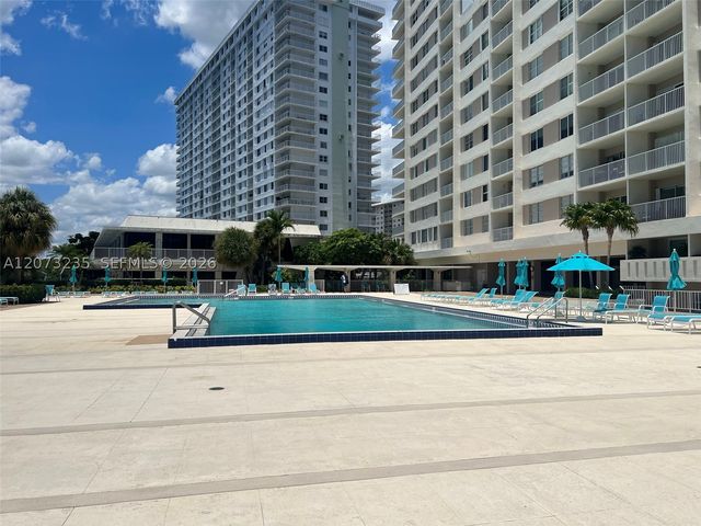 300 Bayview Dr 603, Sunny Isles Beach, FL 33160
