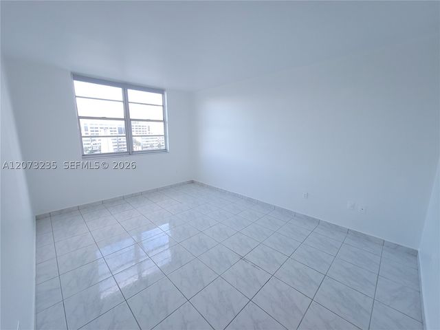 300 Bayview Dr 603, Sunny Isles Beach, FL 33160
