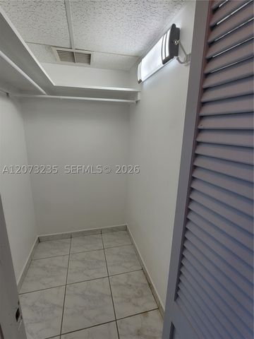 300 Bayview Dr 603, Sunny Isles Beach, FL 33160