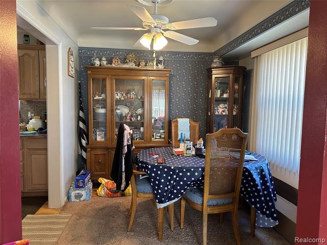 11385 Leverne, Redford, MI 48239