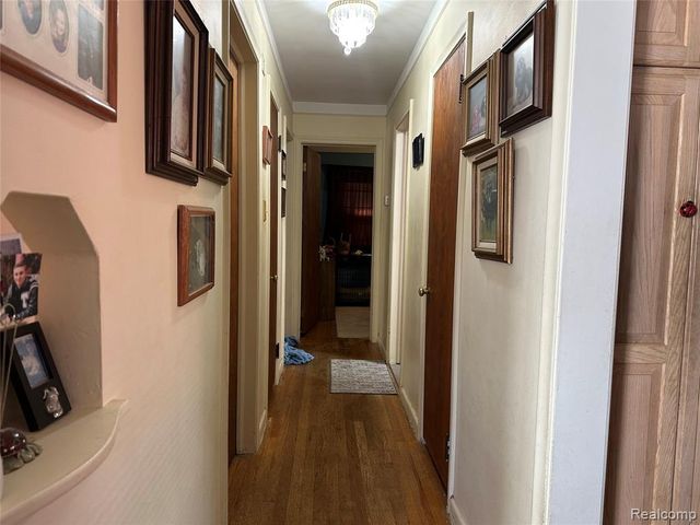 11385 Leverne, Redford, MI 48239