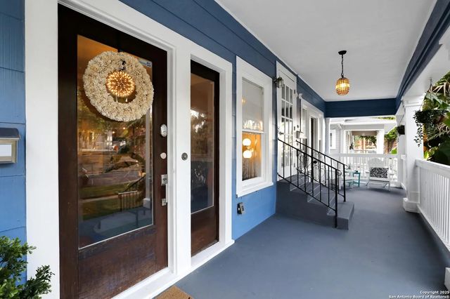 141 E Woodlawn Ave, San Antonio, TX 78212