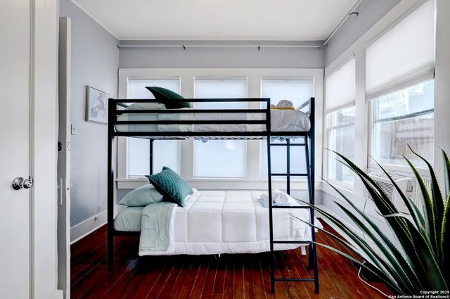 141 E Woodlawn Ave, San Antonio, TX 78212