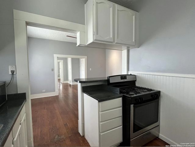 141 E Woodlawn Ave, San Antonio, TX 78212