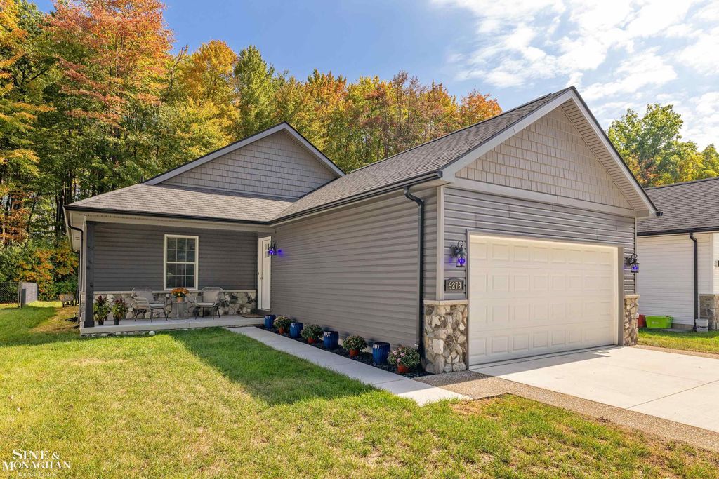 9279 Oakdale Street, Clay Twp, MI 48001