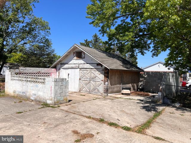 1005 BUCK ST, Millville, NJ 08332