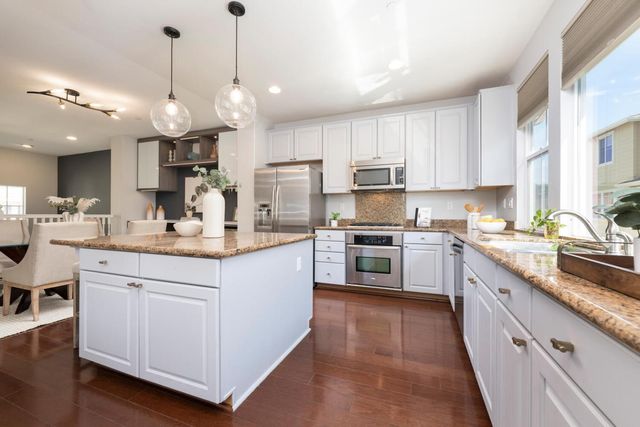 31 Bremerton Circle, Redwood Shores, CA 94065