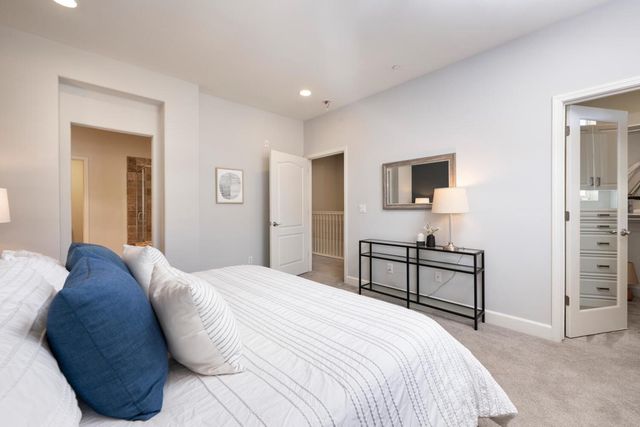 31 Bremerton Circle, Redwood Shores, CA 94065