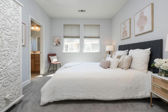 31 Bremerton Circle, Redwood Shores, CA 94065