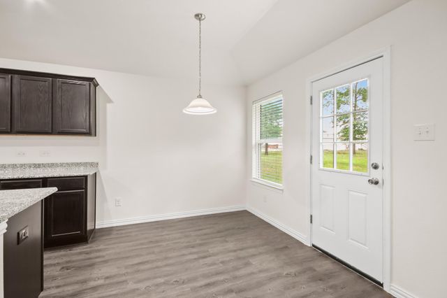 326 County Road 3558, Cleveland, TX 77327