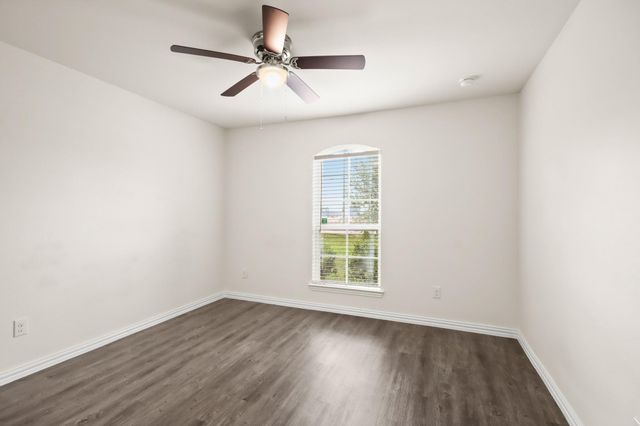 326 County Road 3558, Cleveland, TX 77327