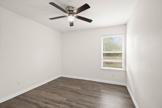 326 County Road 3558, Cleveland, TX 77327