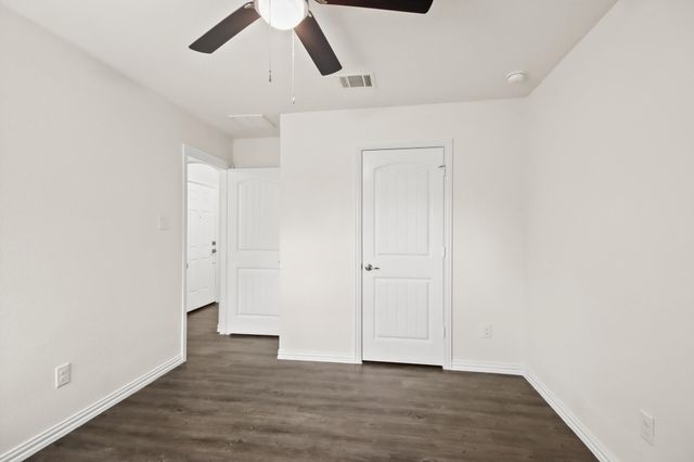 326 County Road 3558, Cleveland, TX 77327