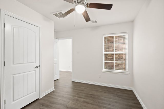 326 County Road 3558, Cleveland, TX 77327