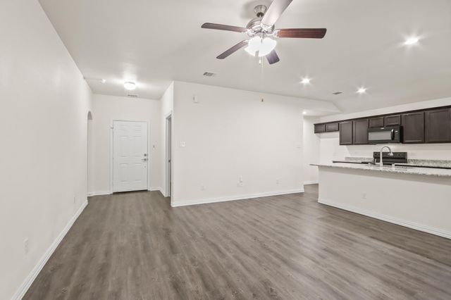 326 County Road 3558, Cleveland, TX 77327