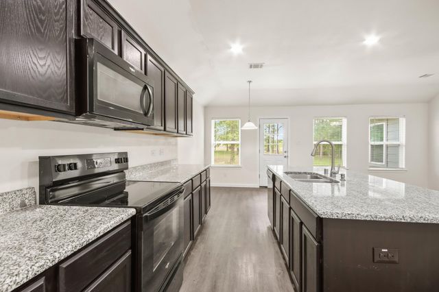 326 County Road 3558, Cleveland, TX 77327